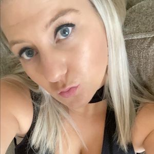 Meet your Posher, Cayla